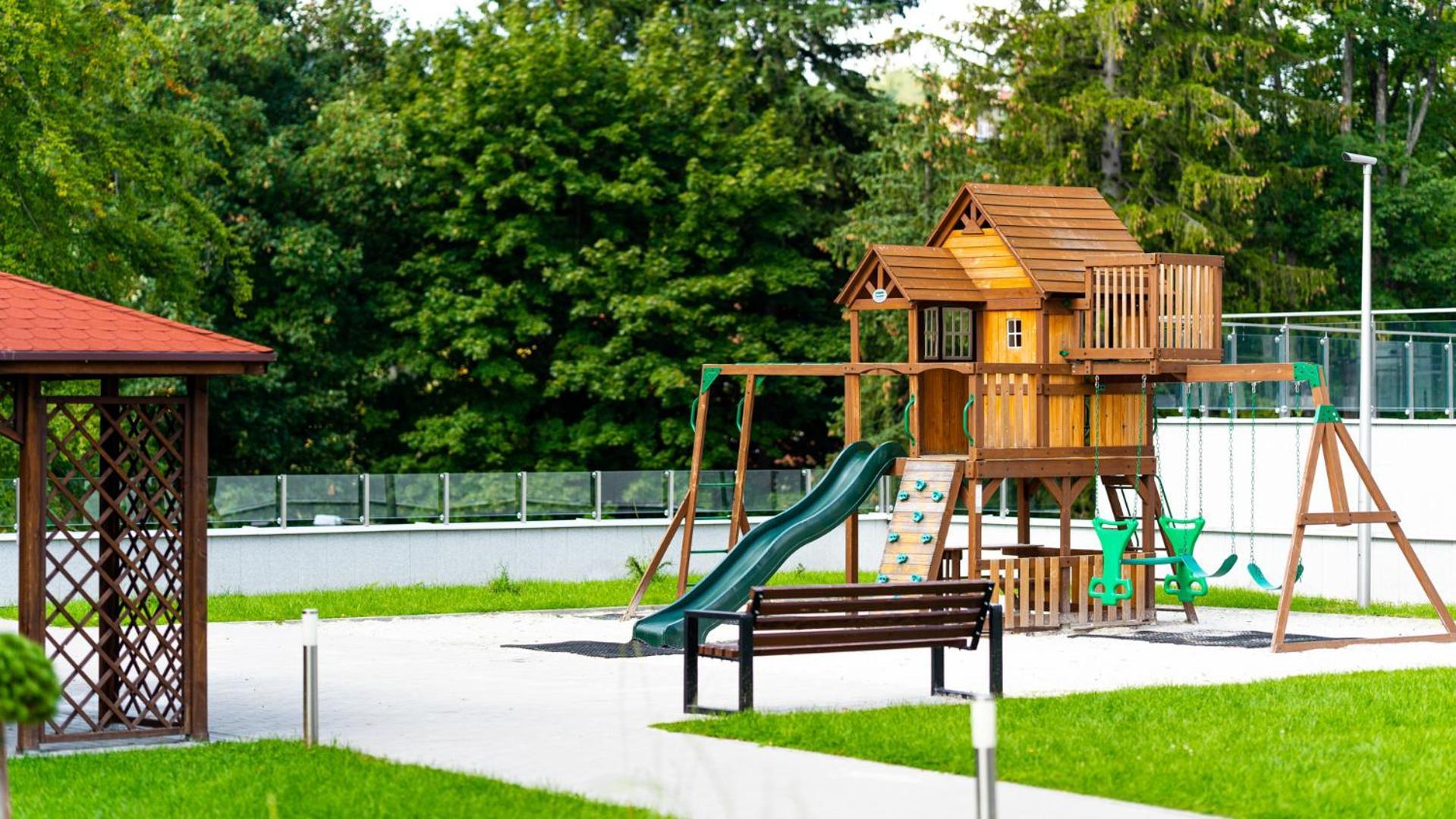 שצ'קלארסקה פוראובה Trevilles Apartamenty - Stone Hill Z Basenem I Spa מראה חיצוני תמונה